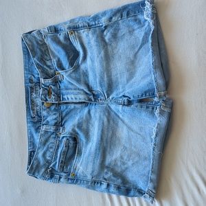 American eagle size 6 midi shorts